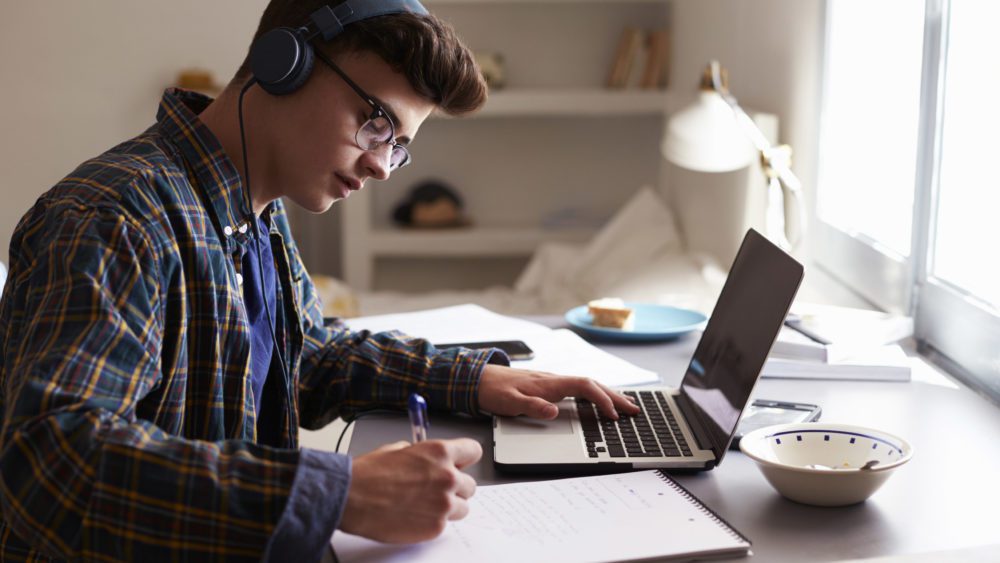 Student researching from home during the pandemic